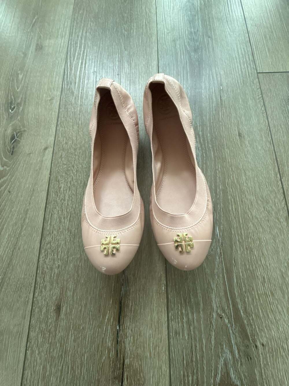 Tory Burch Pink Leather Ballet Flats with Gold Logo and Patent Cap Toe Size 9M